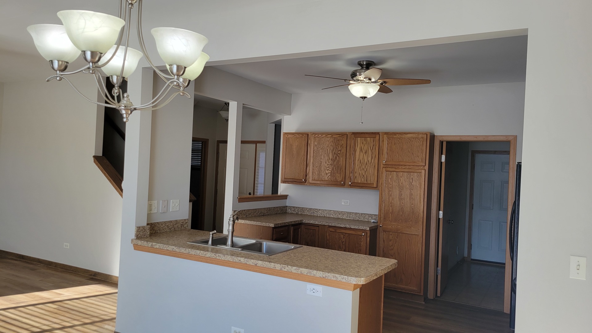 1420 Draper Road, McHenry, IL 60050