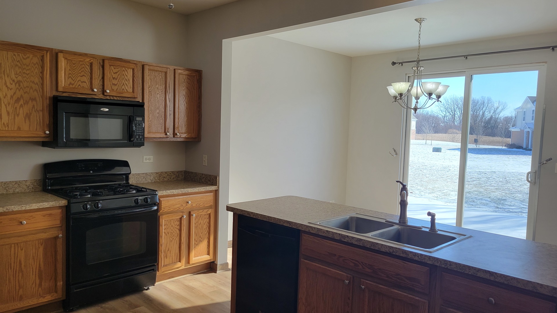 1420 Draper Road, McHenry, IL 60050