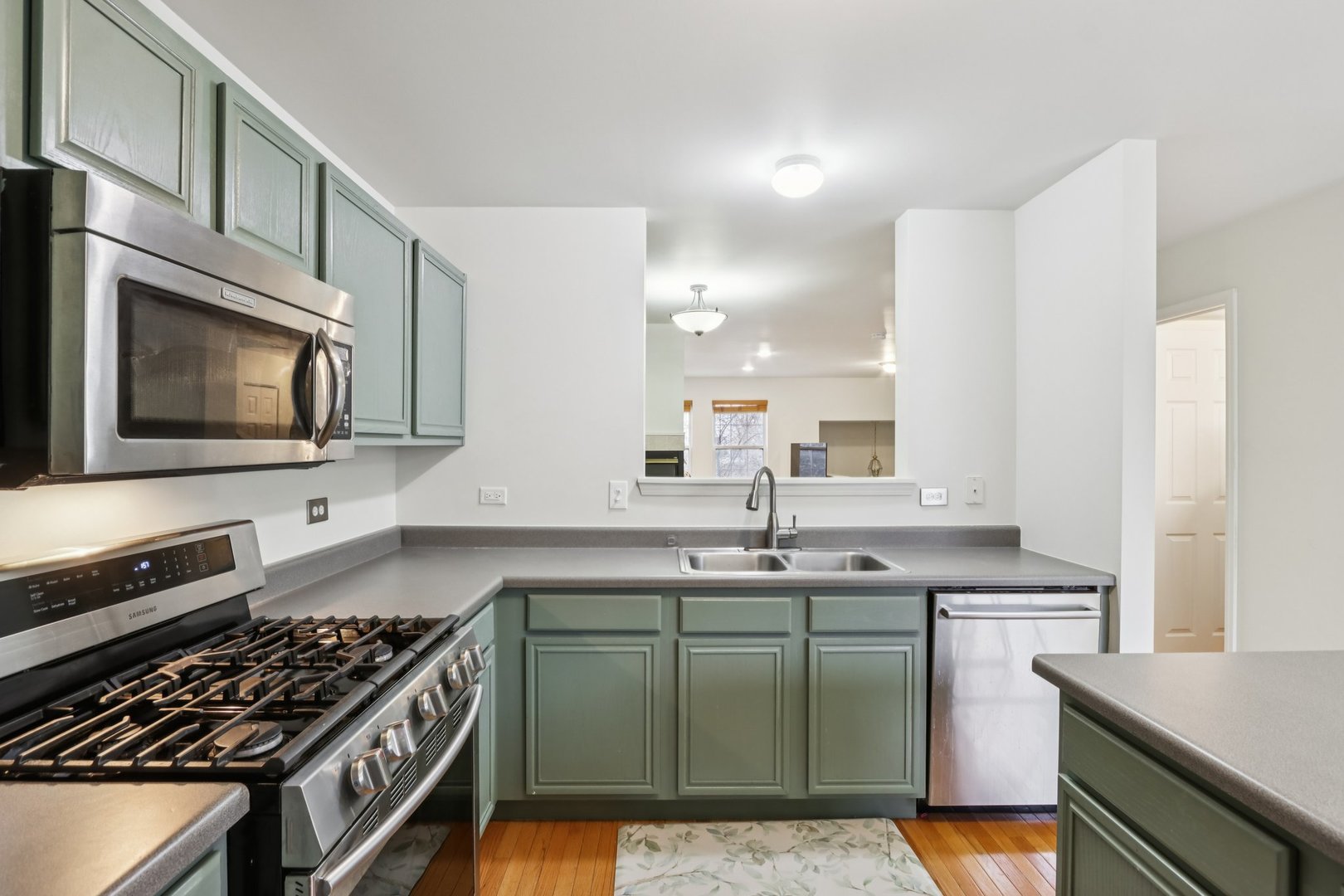 3 W Big Horn Drive, Hainesville, IL 60073