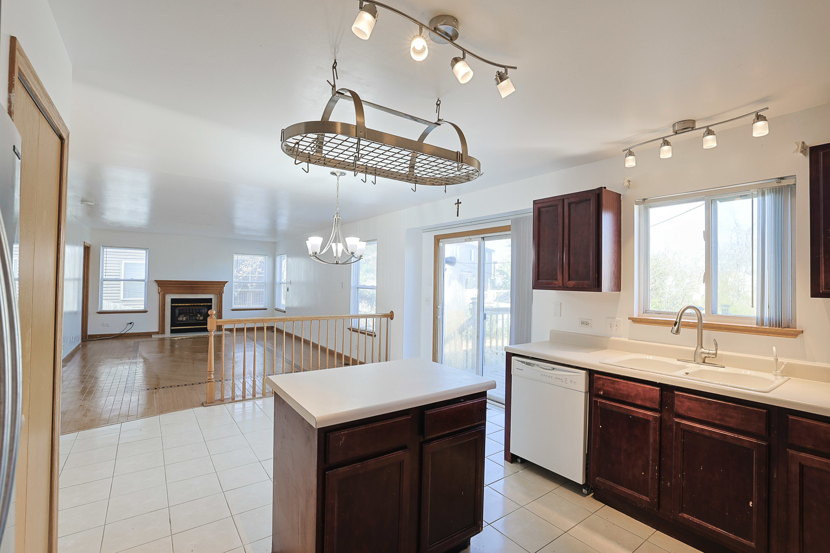 2726 W Hidden Glen Drive, Waukegan, IL 60085