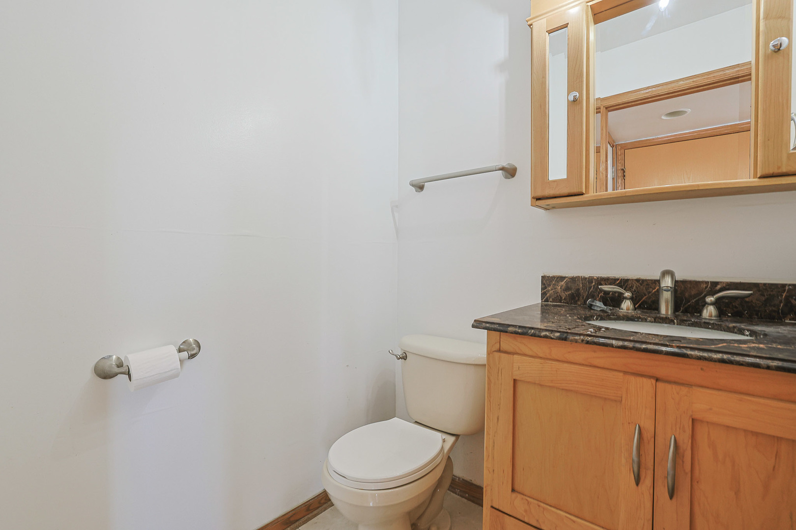 2726 W Hidden Glen Drive, Waukegan, IL 60085