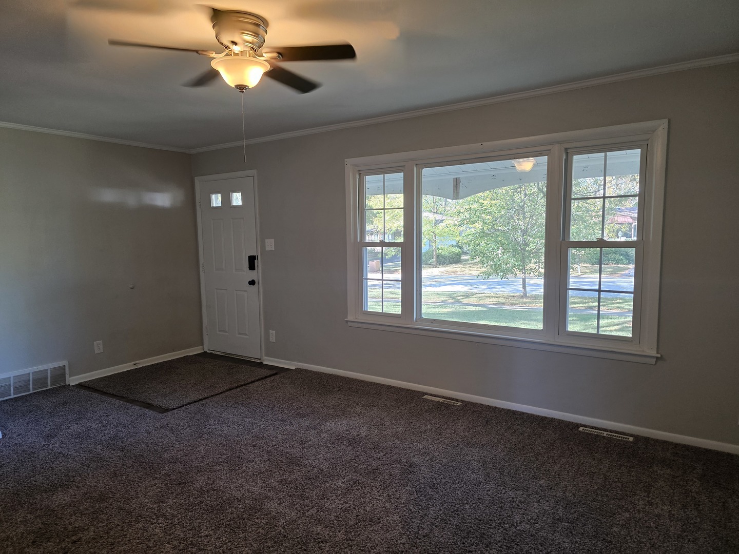 5S353 Stewart Drive, Naperville, IL 60563