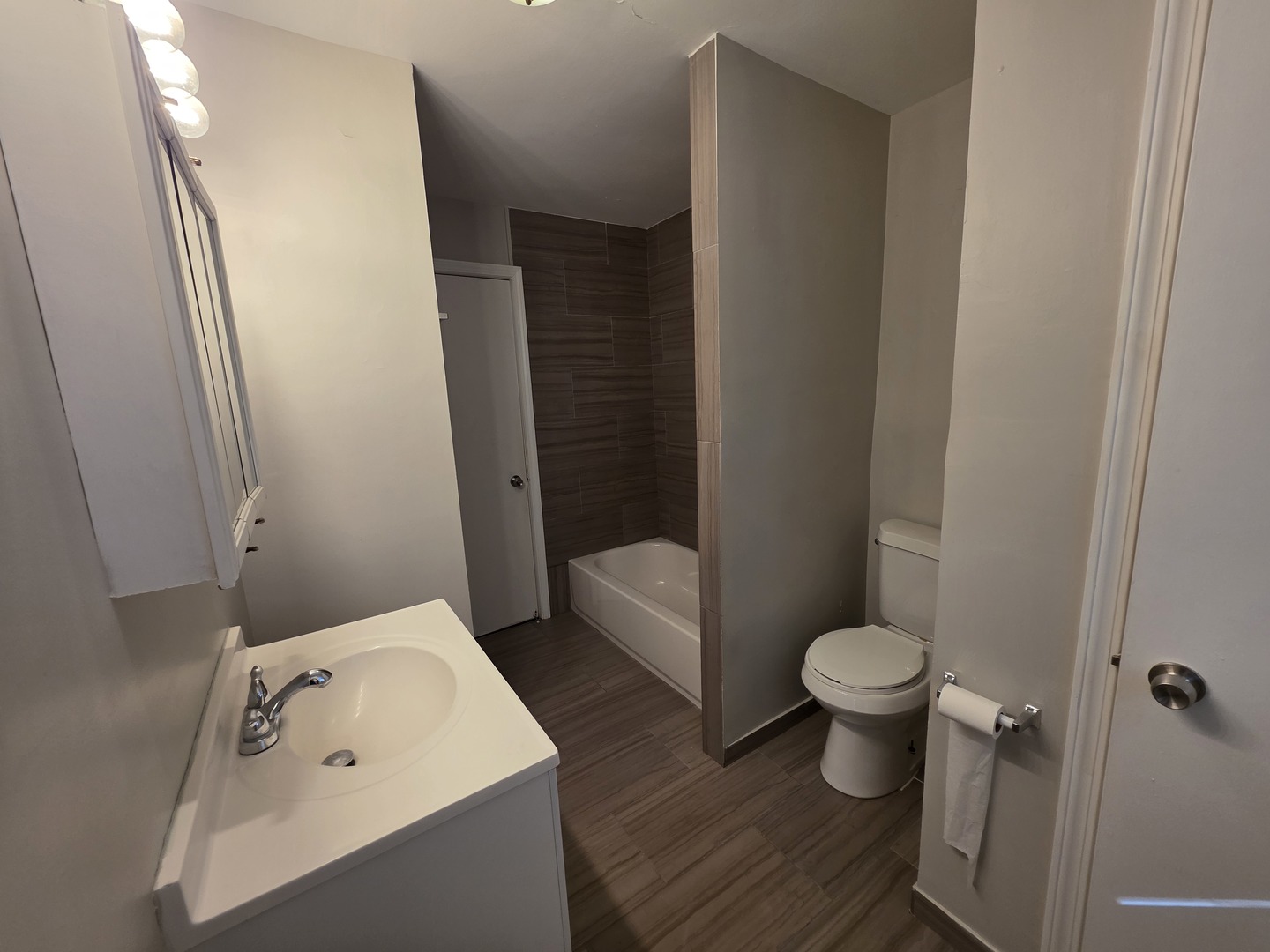 5S353 Stewart Drive, Naperville, IL 60563