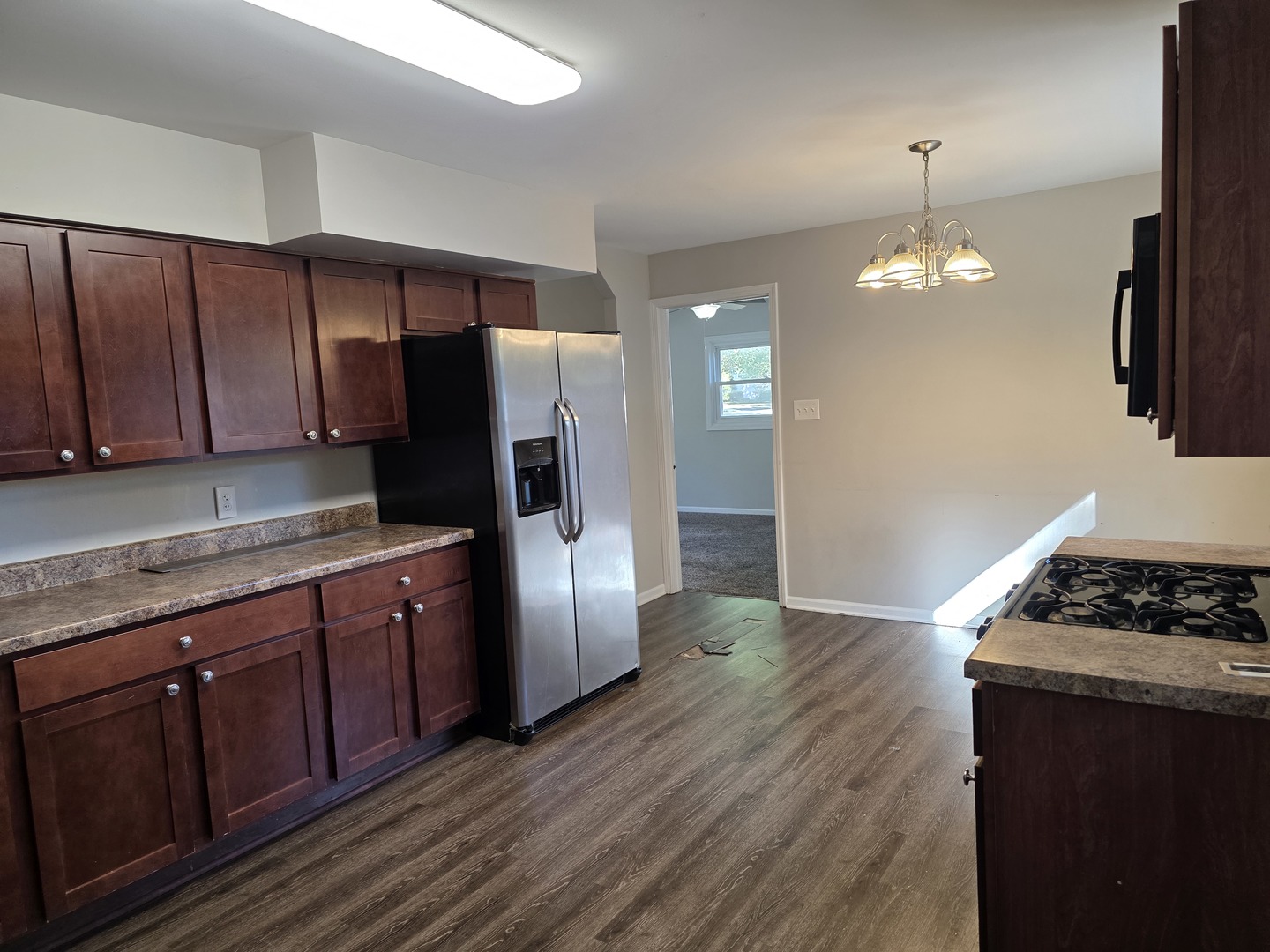 5S353 Stewart Drive, Naperville, IL 60563