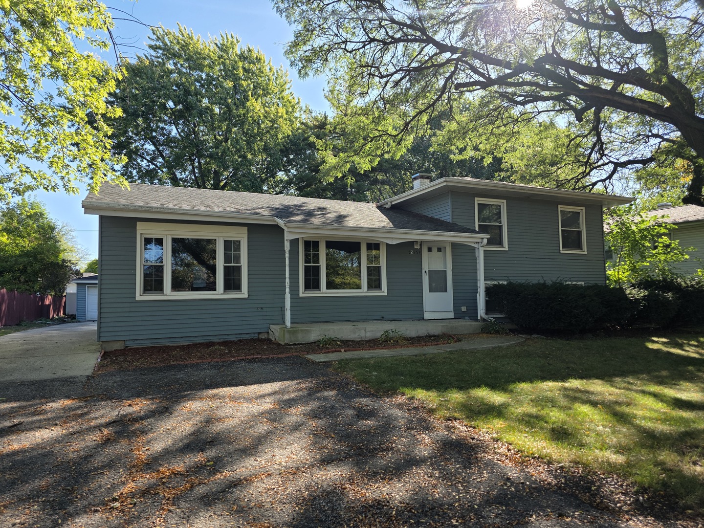 5S353 Stewart Drive, Naperville, IL 60563