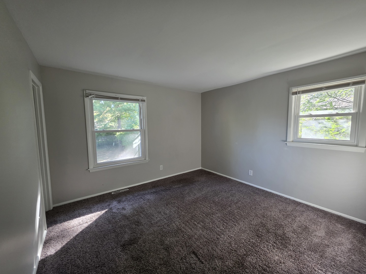 5S353 Stewart Drive, Naperville, IL 60563