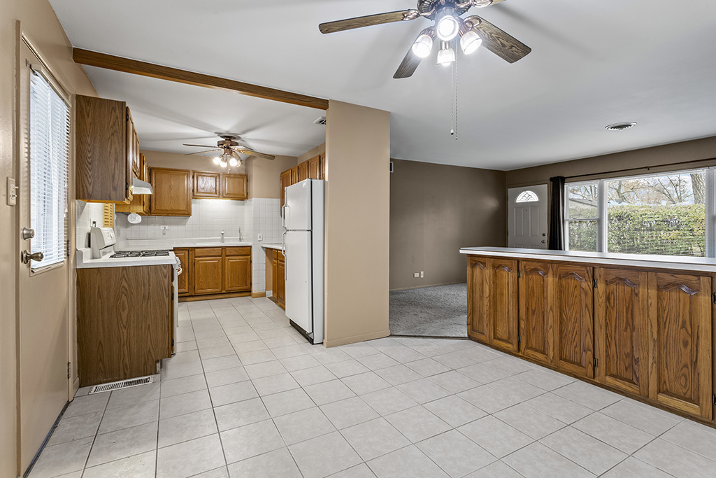 1022 Highland Avenue, Lockport, IL 60441