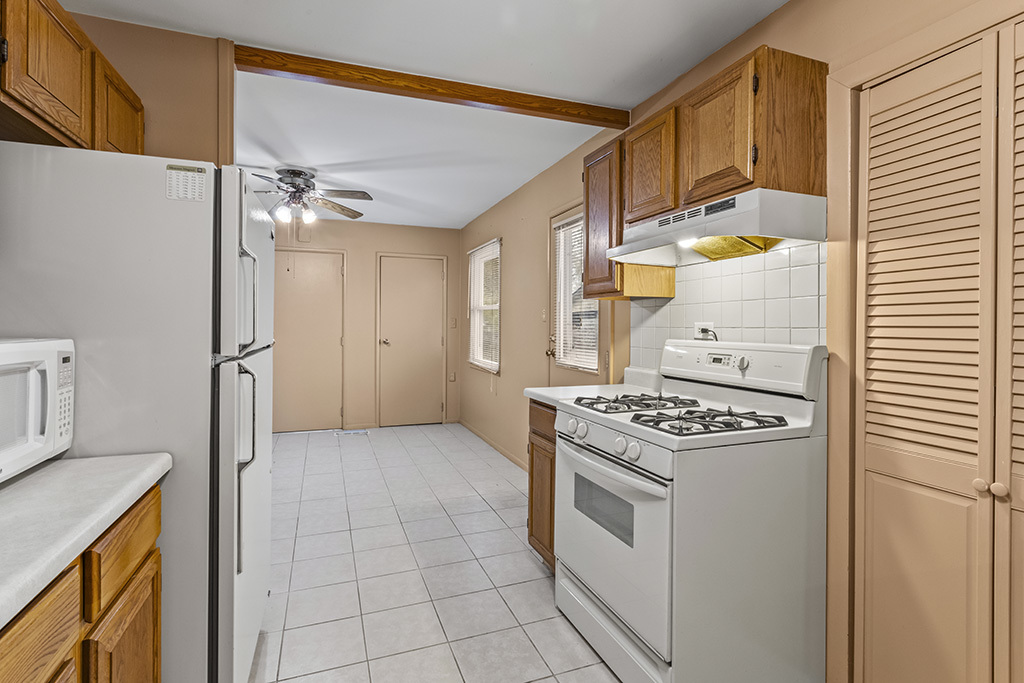 1022 Highland Avenue, Lockport, IL 60441