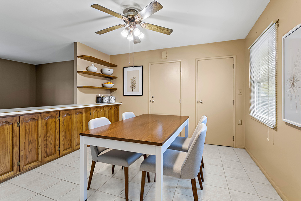 1022 Highland Avenue, Lockport, IL 60441