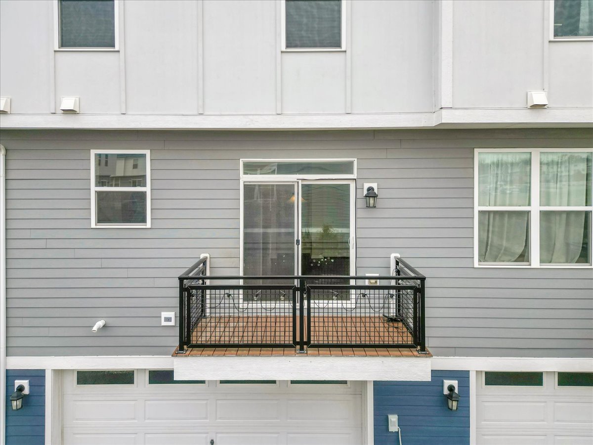 29W710 Everton Drive, Warrenville, IL 60555