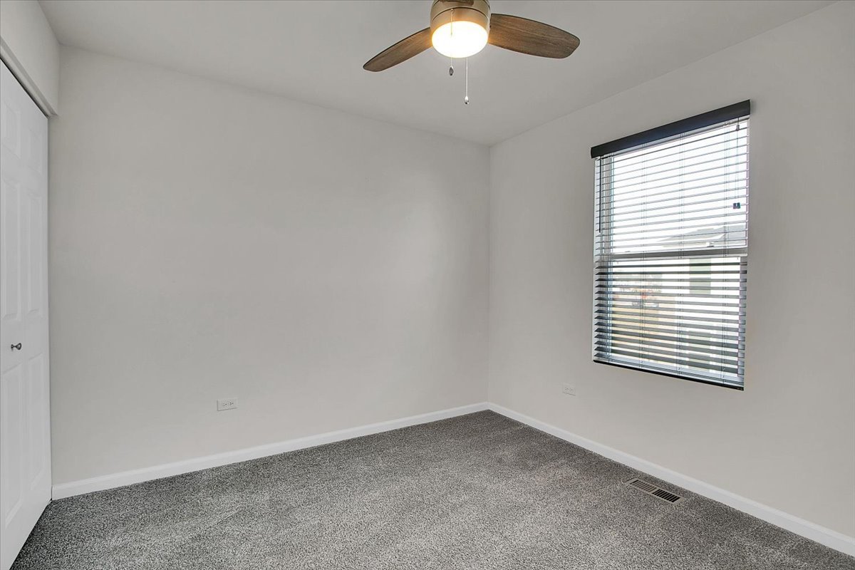 29W710 Everton Drive, Warrenville, IL 60555