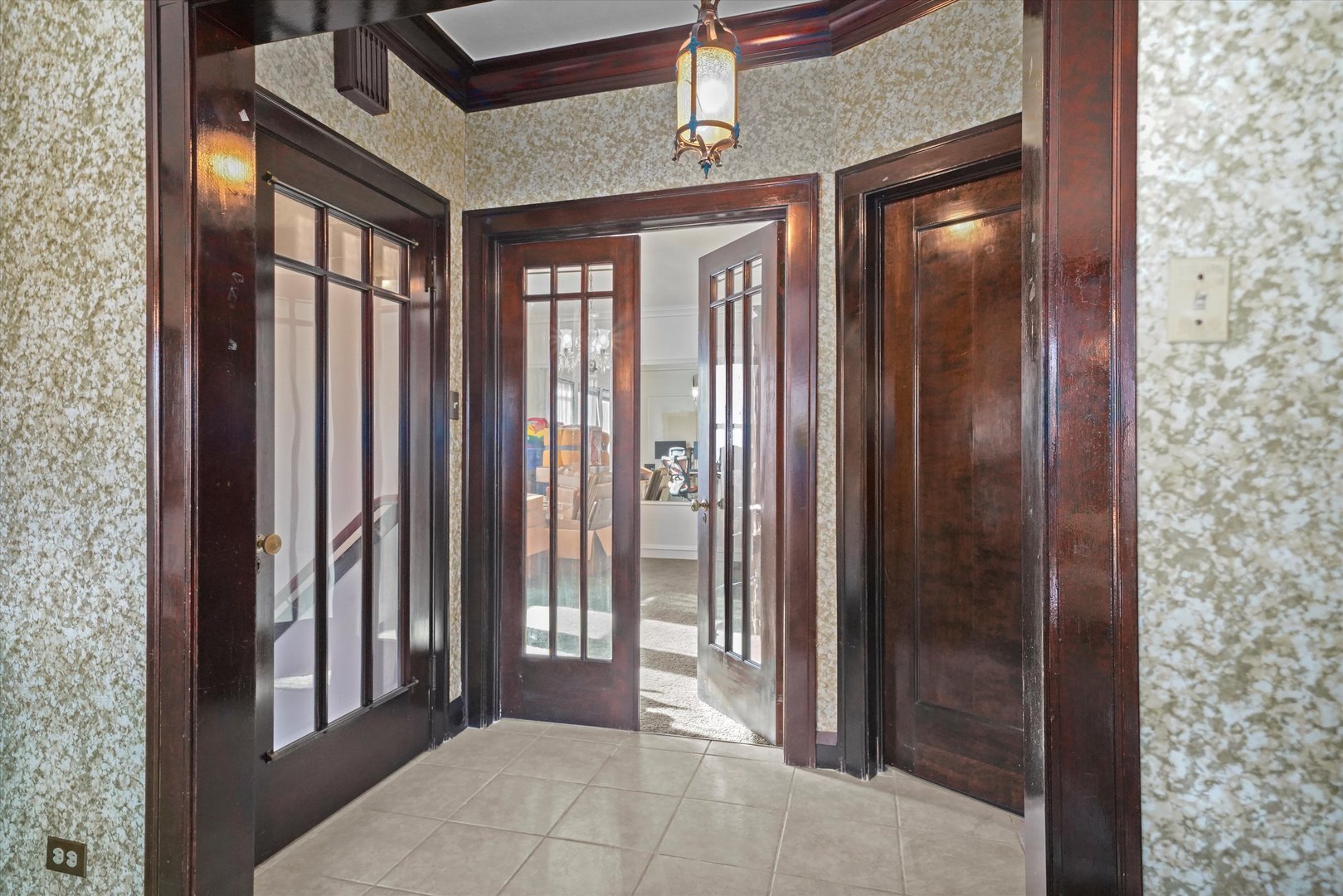 7914 S Oglesby Avenue, Chicago, IL 60617