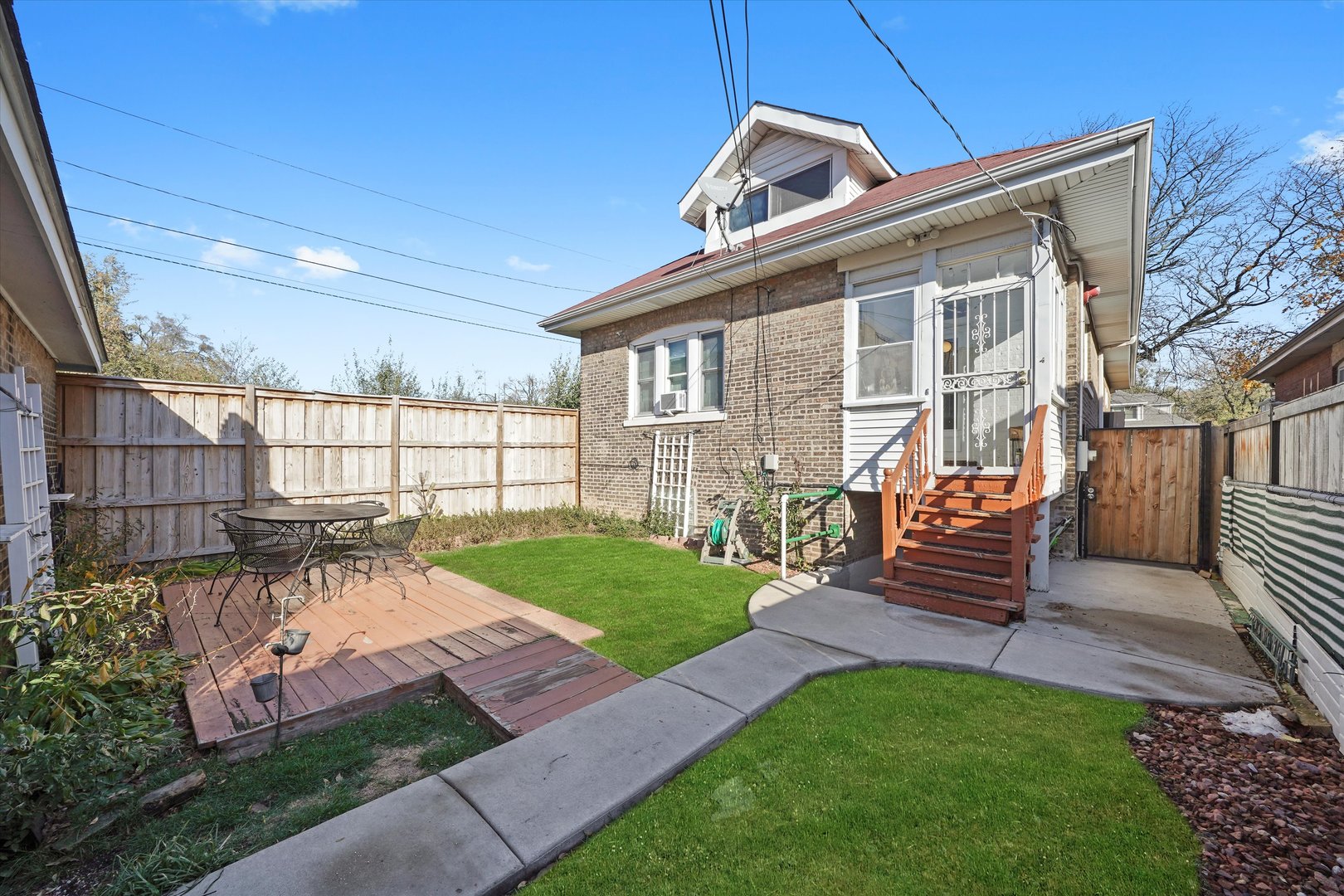 7914 S Oglesby Avenue, Chicago, IL 60617