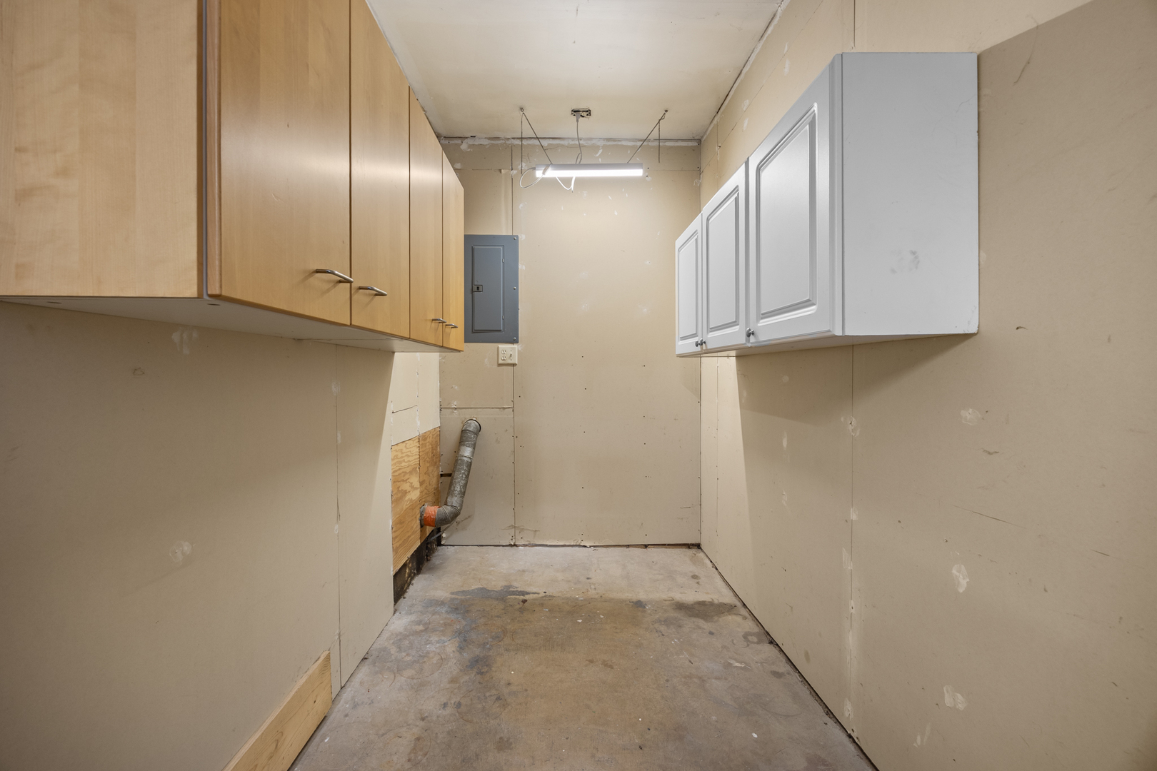 241 Pleasant Drive, Elk Grove Village, IL 60007