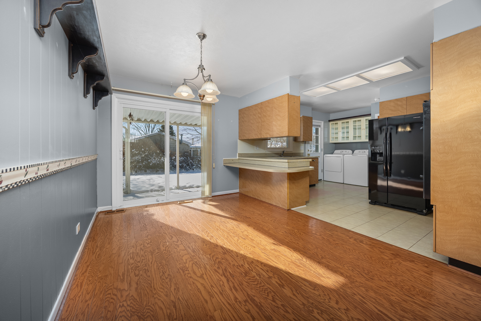 241 Pleasant Drive, Elk Grove Village, IL 60007