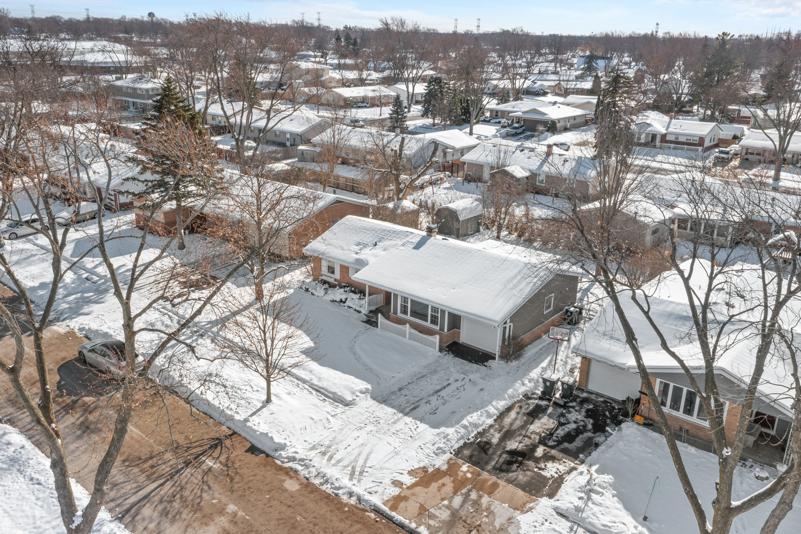 241 Pleasant Drive, Elk Grove Village, IL 60007