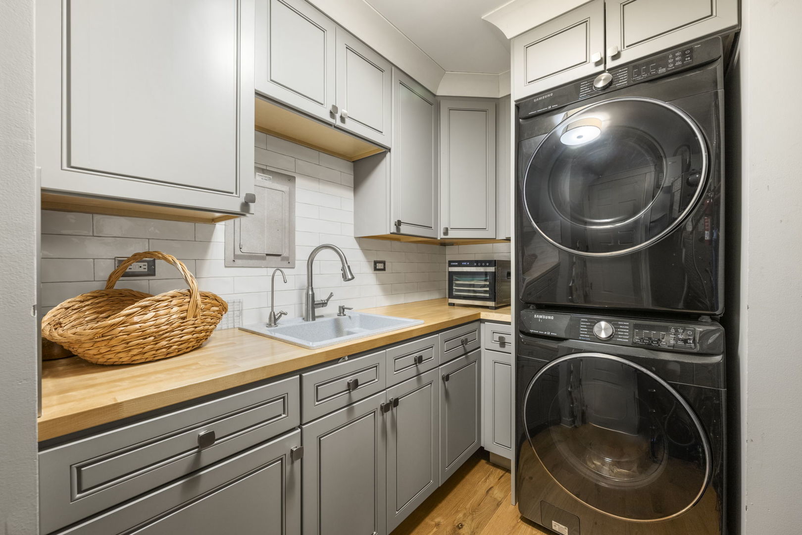 876 Stradford Circle #A1, Buffalo Grove, IL 60089