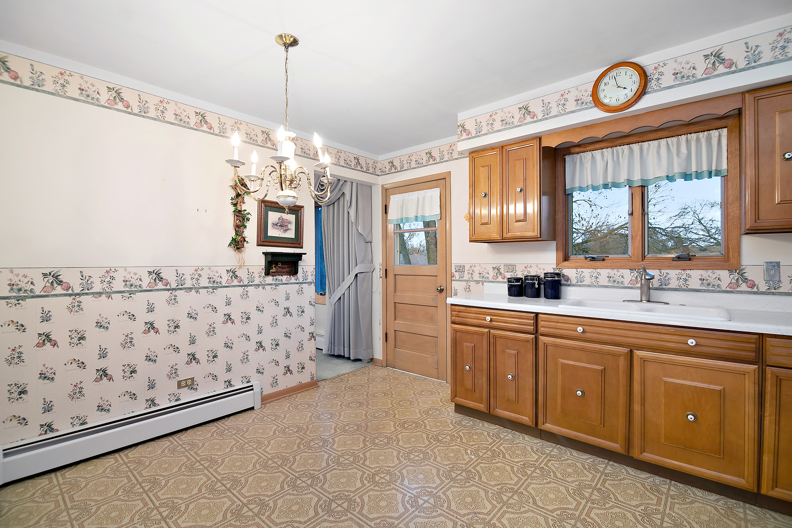 6508 Cedar Road, Oak Forest, IL 60452