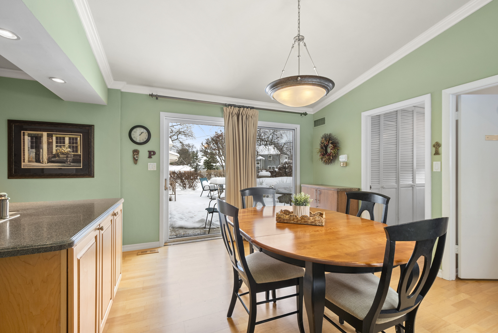 9 Merry Court, Countryside, IL 60525