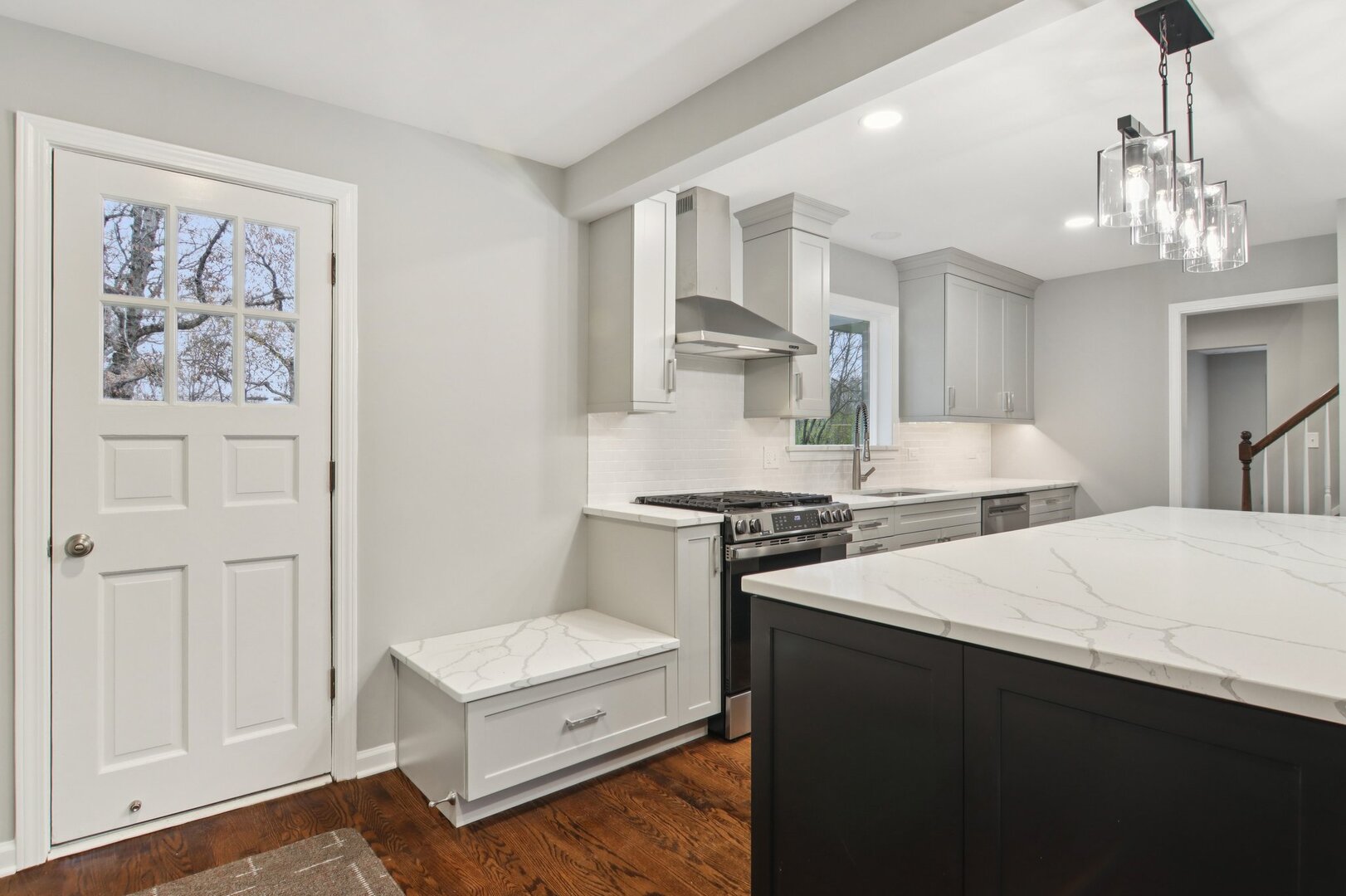 15105 W Rockland Road, Libertyville, IL 60048