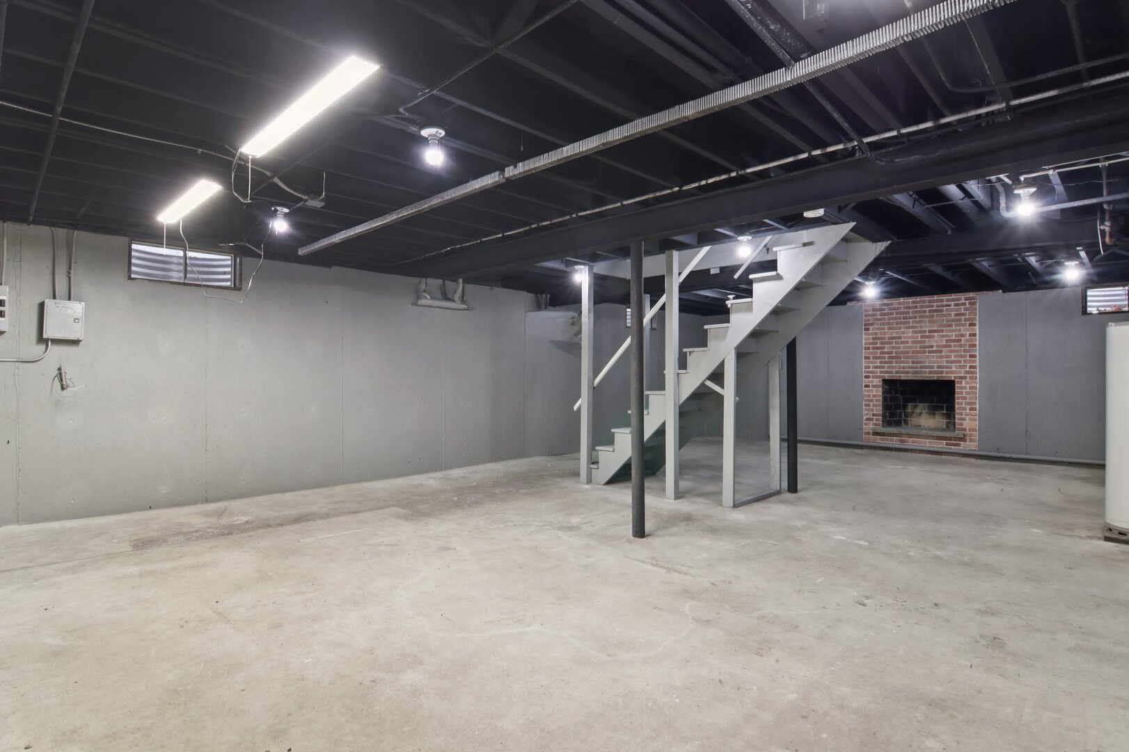 15105 W Rockland Road, Libertyville, IL 60048