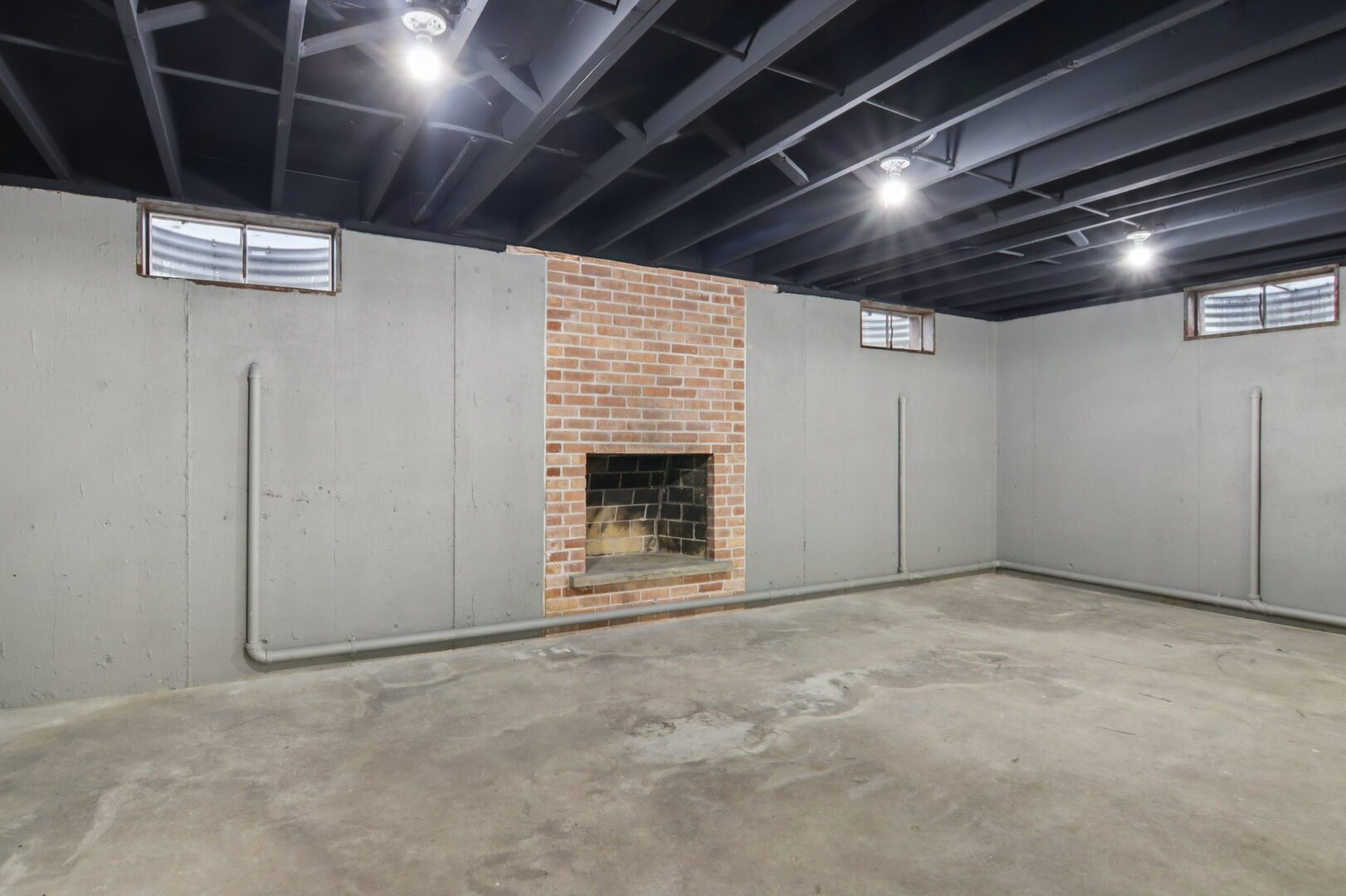 15105 W Rockland Road, Libertyville, IL 60048