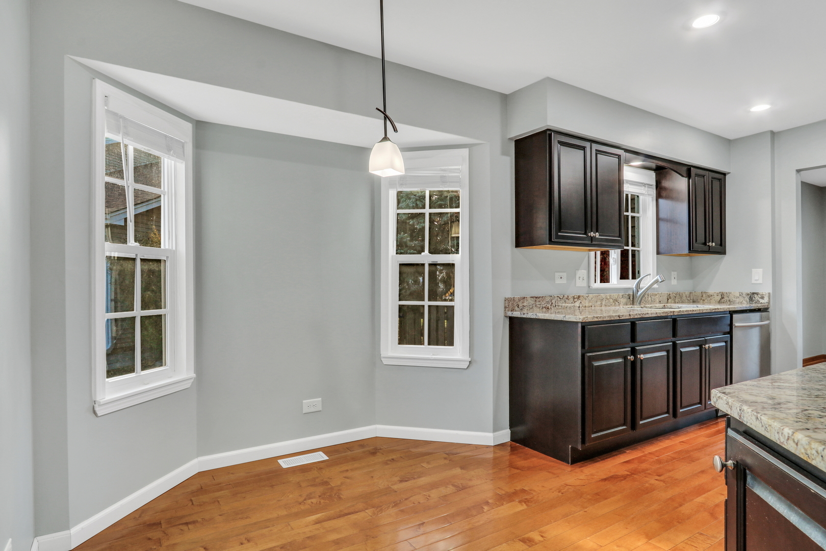 5315 Cypress Circle, Gurnee, IL 60031