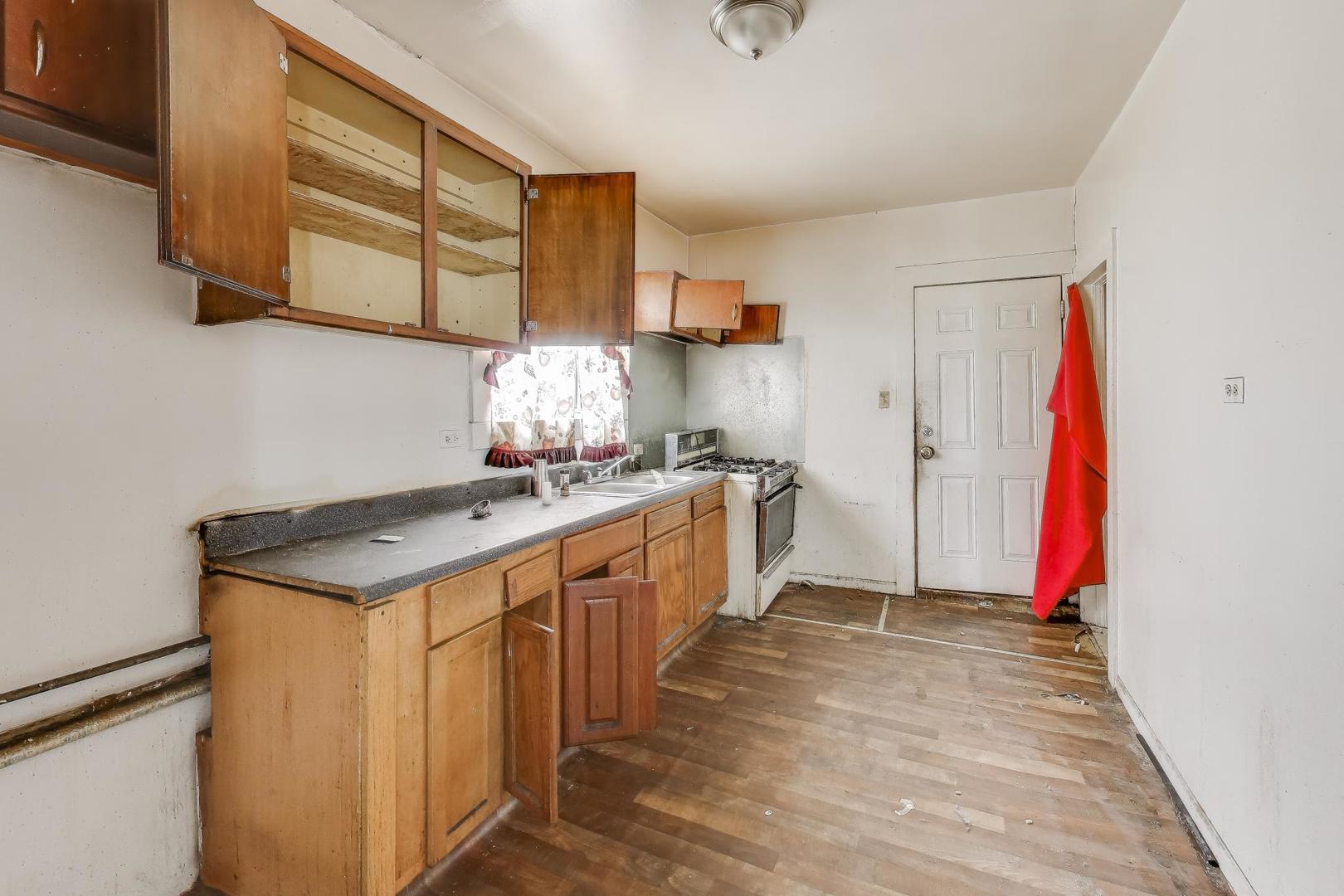 4105-03 W Grenshaw Street, Chicago, IL 60624