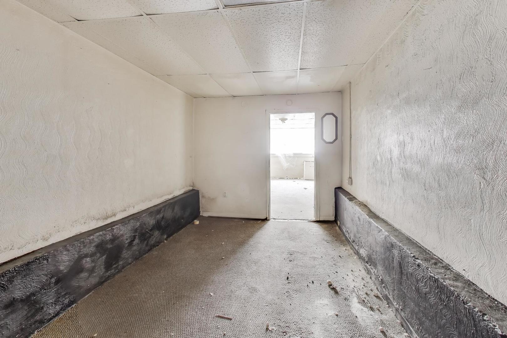 4105-03 W Grenshaw Street, Chicago, IL 60624