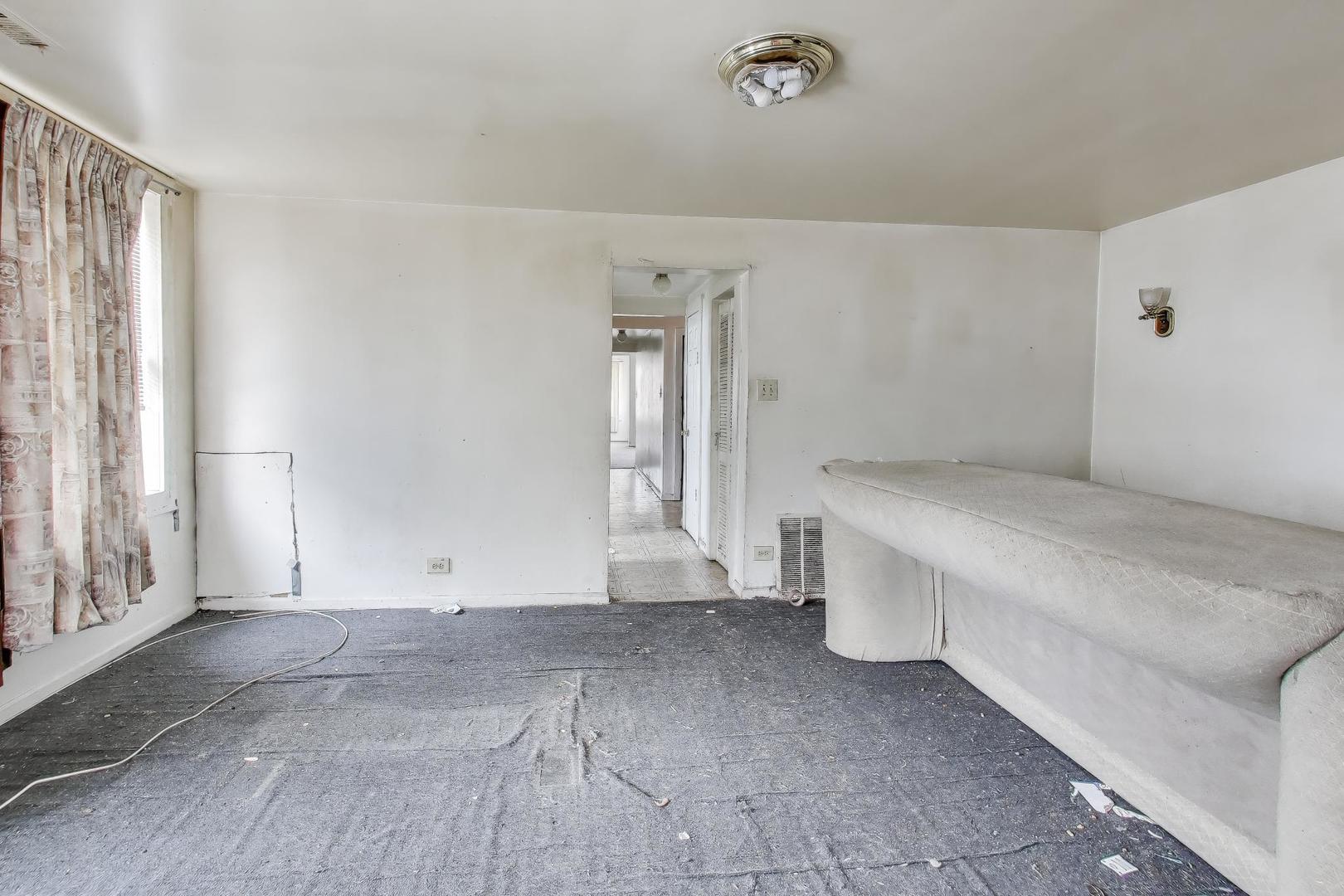 4105-03 W Grenshaw Street, Chicago, IL 60624