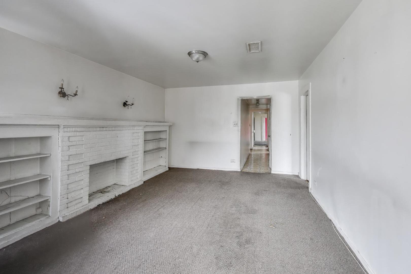 4105-03 W Grenshaw Street, Chicago, IL 60624