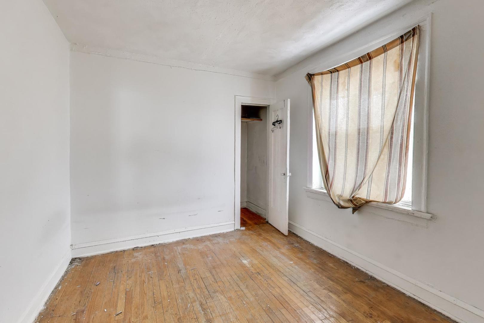 4105-03 W Grenshaw Street, Chicago, IL 60624