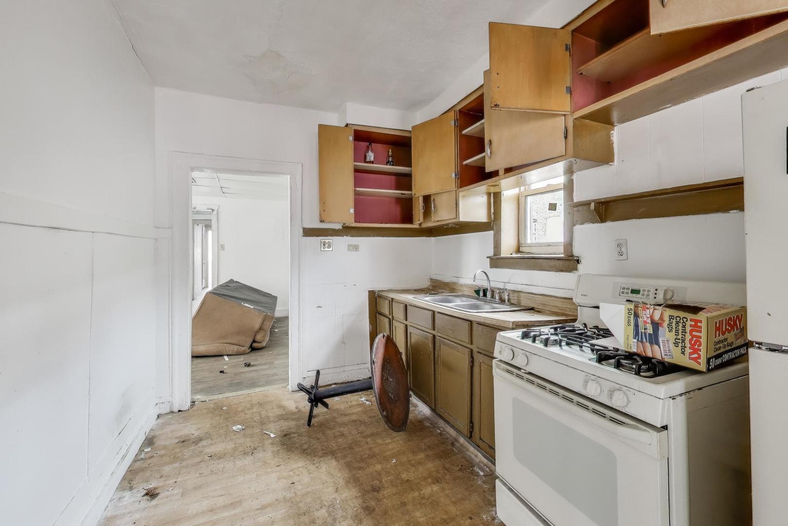 4105-03 W Grenshaw Street, Chicago, IL 60624