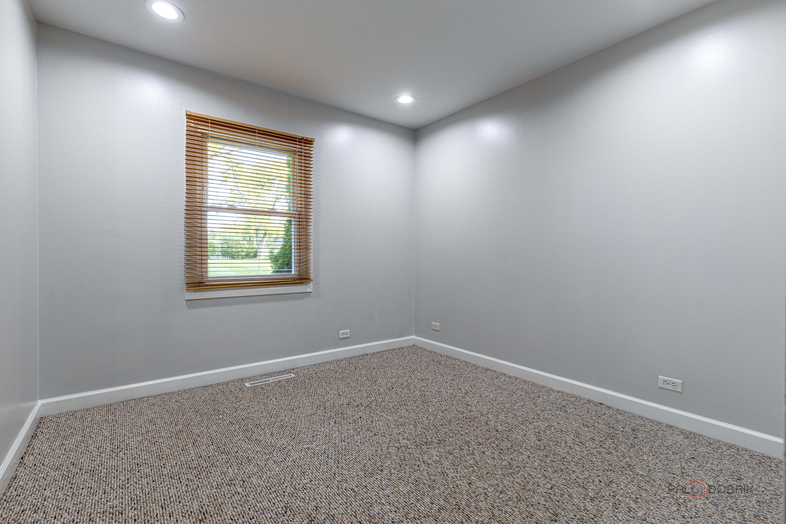 533 Cherry Lane, Glenview, IL 60025