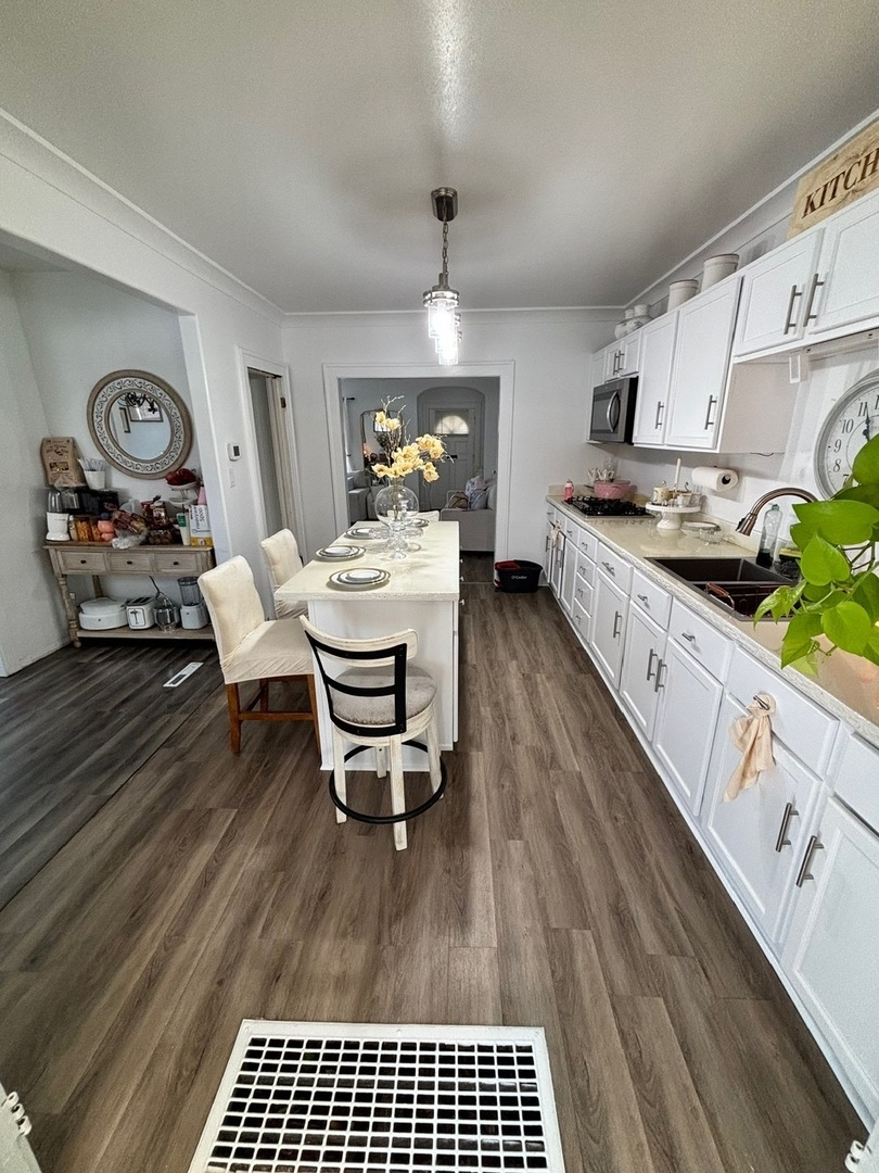 1003 S Poplar Avenue, Kankakee, IL 60901