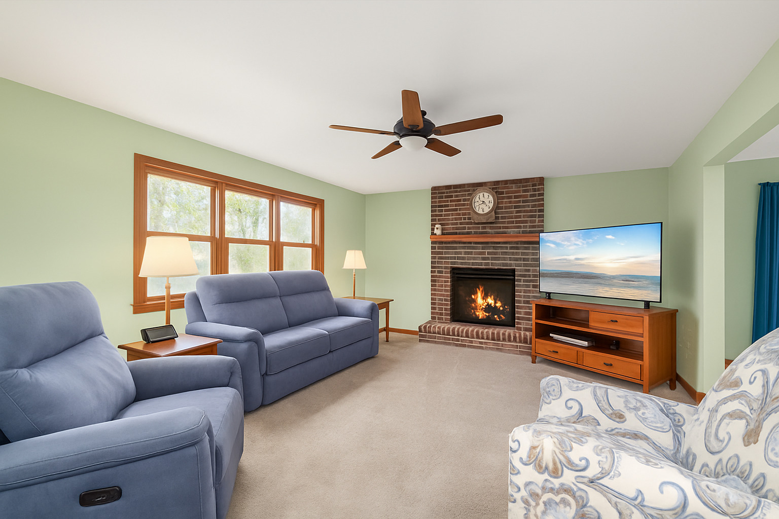 135 Chesterfield Drive, Oswego, IL 60543