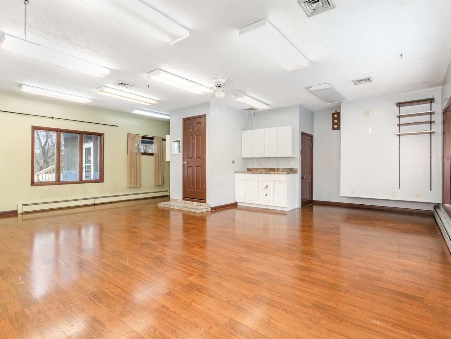 270 E Southmor Road, Morris, IL 60450