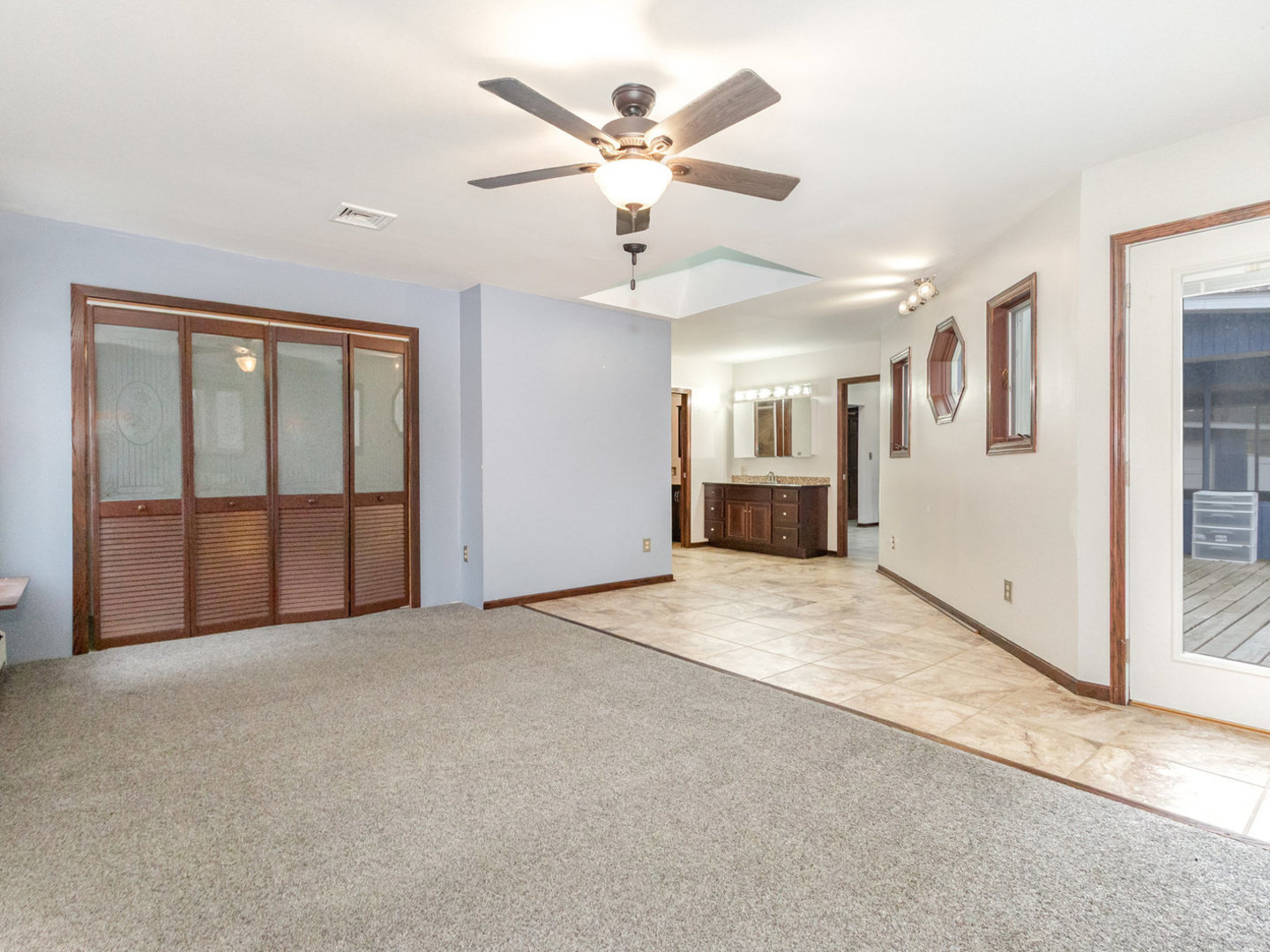 270 E Southmor Road, Morris, IL 60450