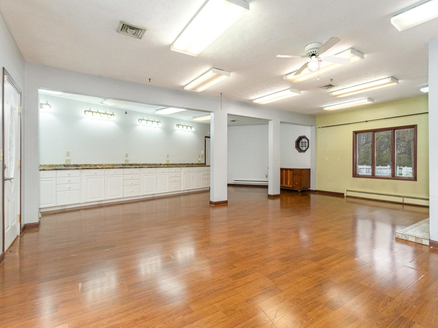 270 E Southmor Road, Morris, IL 60450