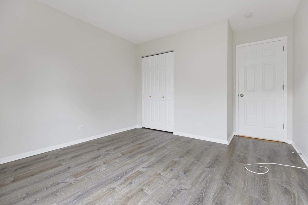 Streamwood, IL 60107