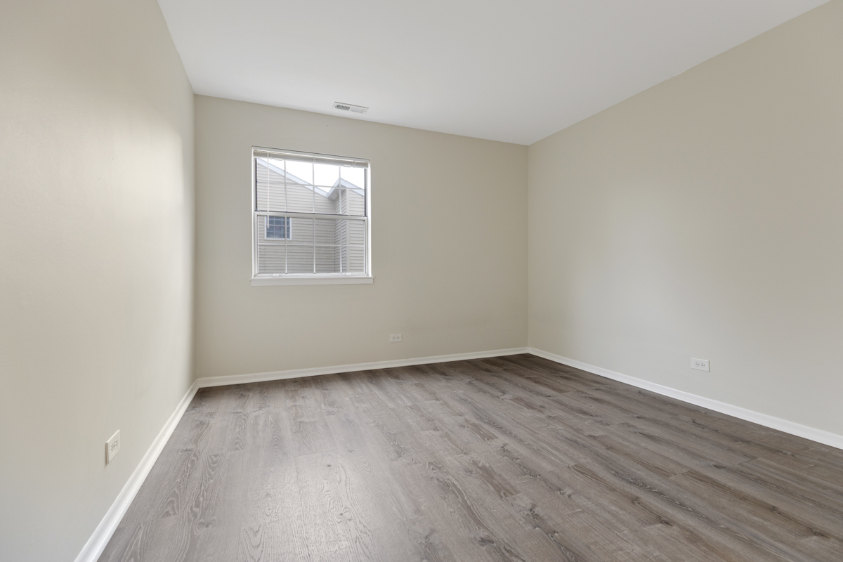 Streamwood, IL 60107