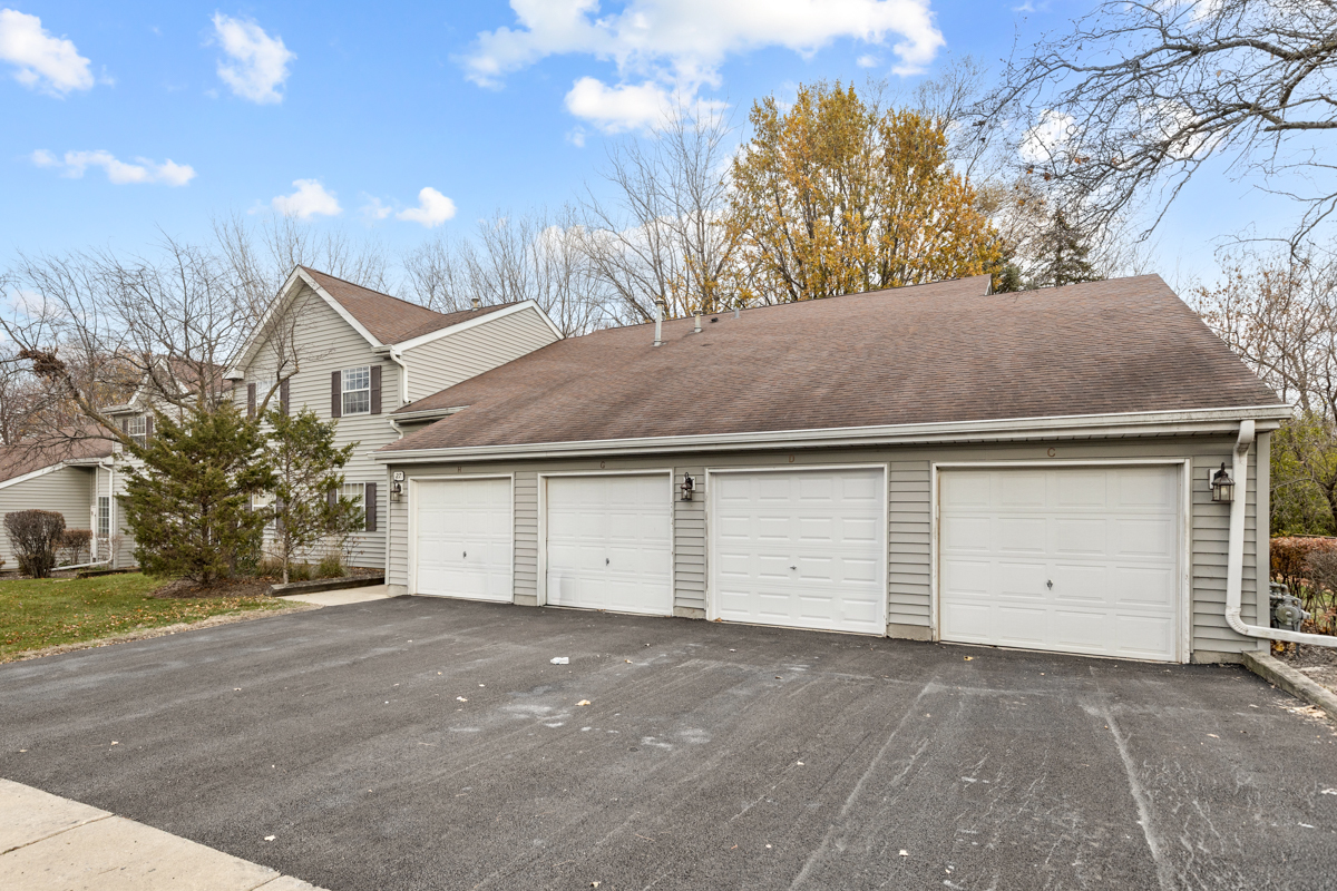 Streamwood, IL 60107