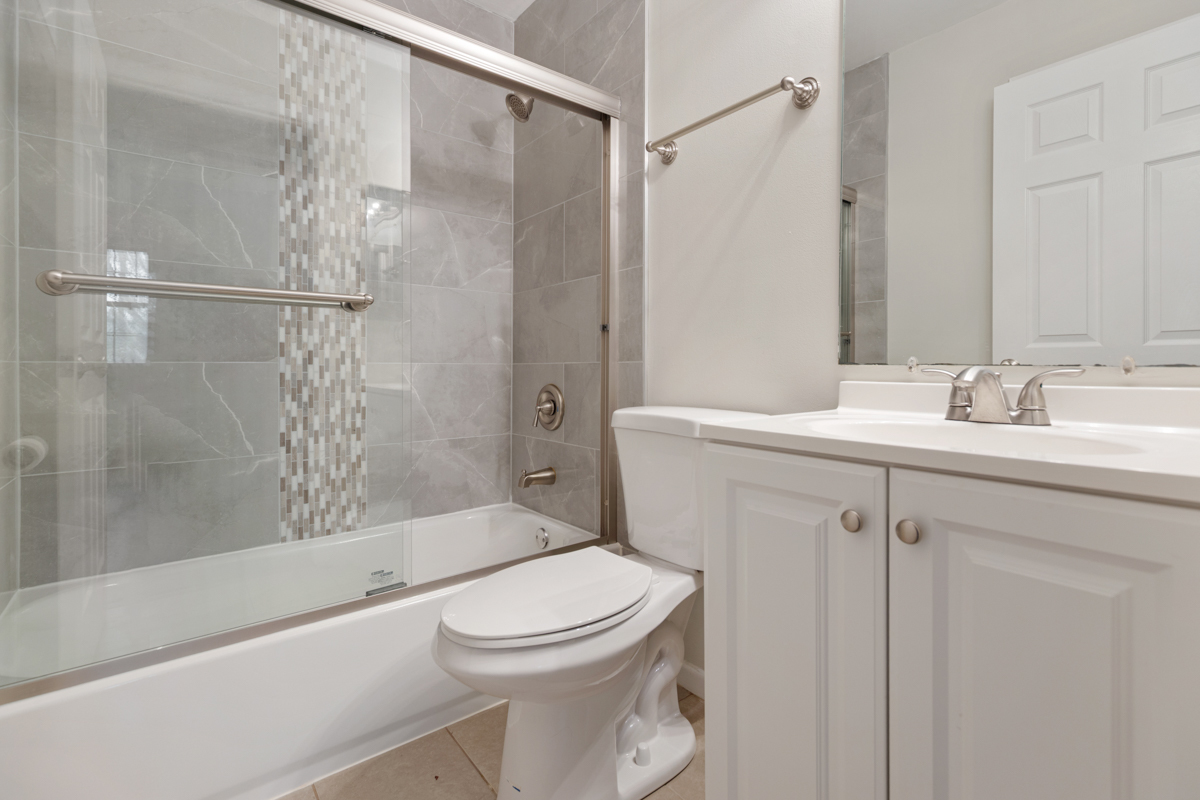 Streamwood, IL 60107