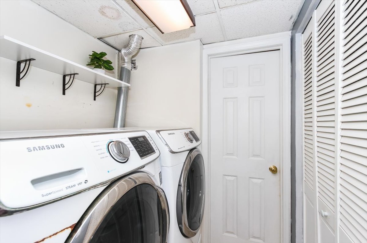 3870 Windjammer Lane, Hanover Park, IL 60133