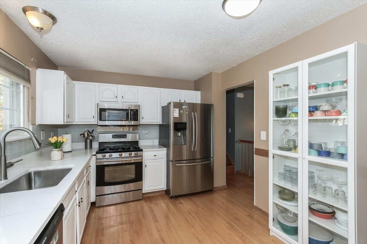 3870 Windjammer Lane, Hanover Park, IL 60133