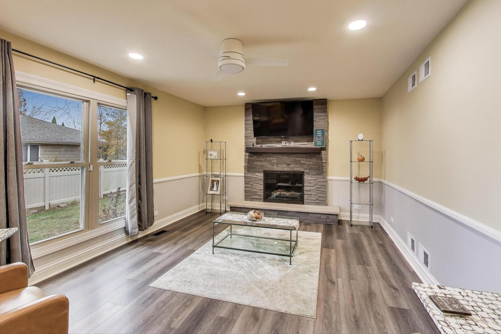 239 Nita Lane, Libertyville, IL 60048