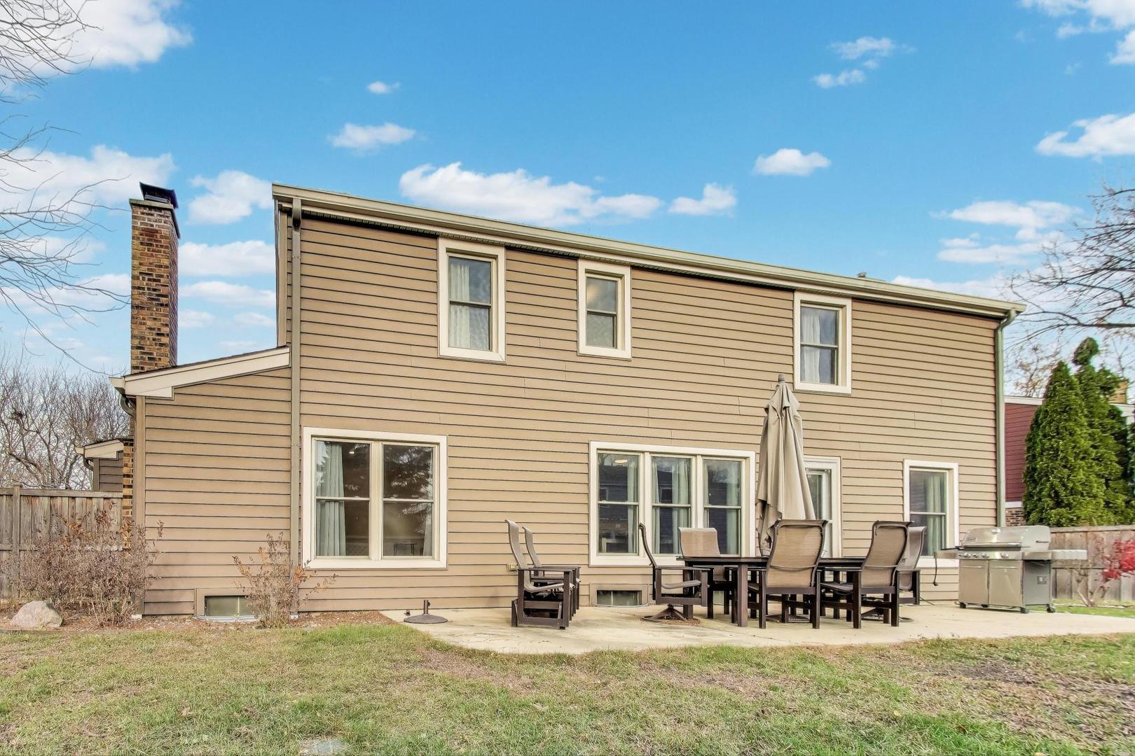 239 Nita Lane, Libertyville, IL 60048