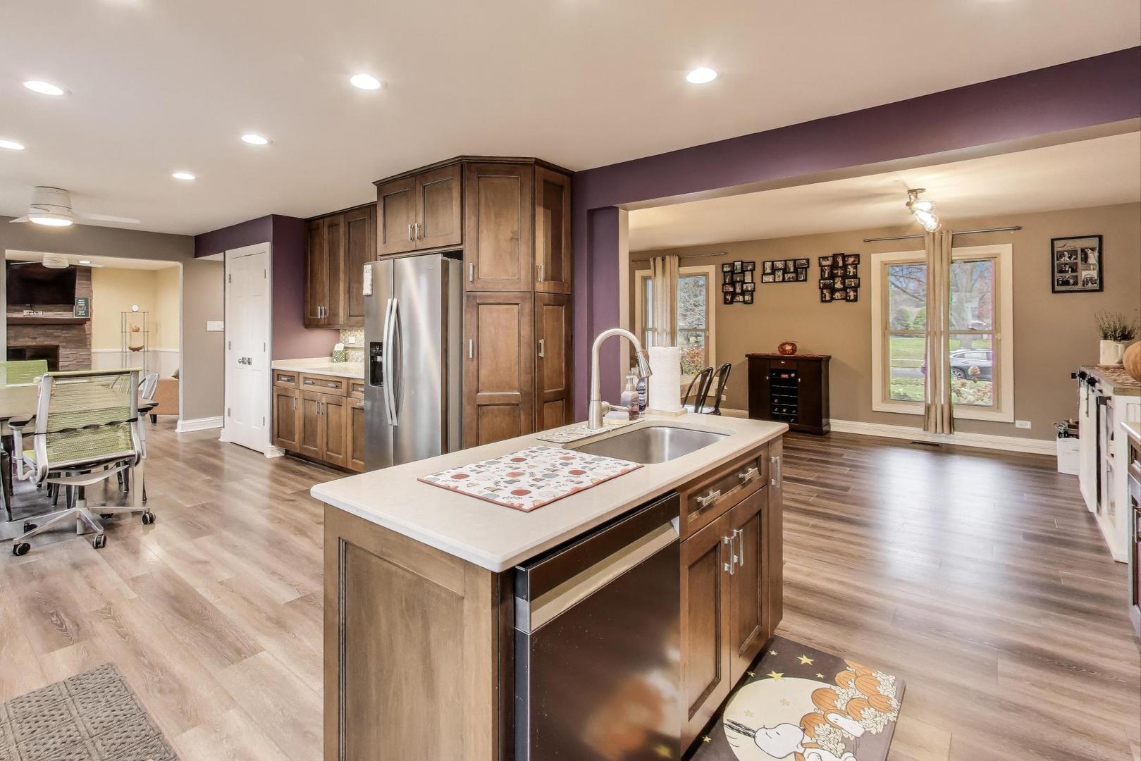 239 Nita Lane, Libertyville, IL 60048