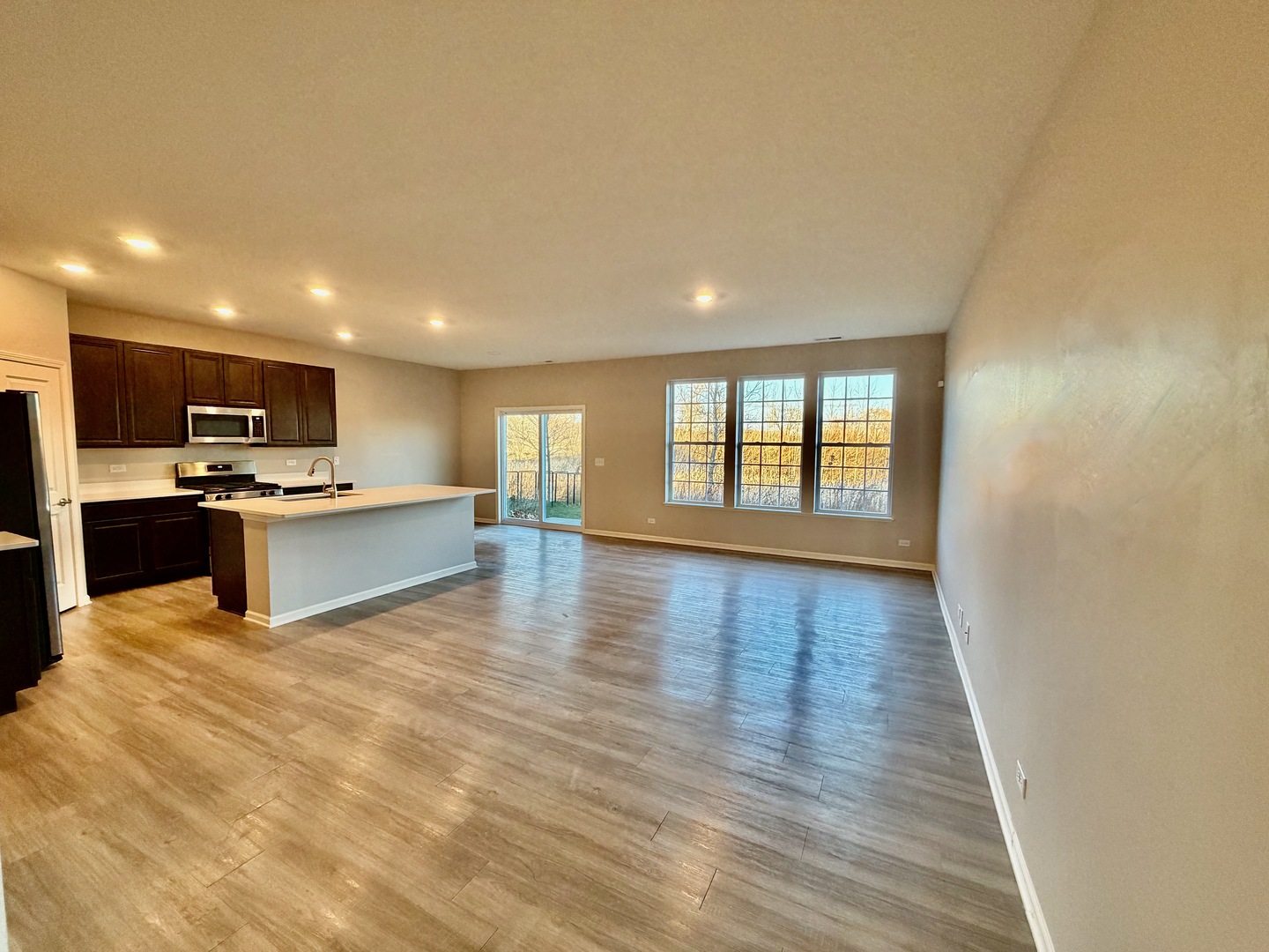 1327 Draper Road, McHenry, IL 60050