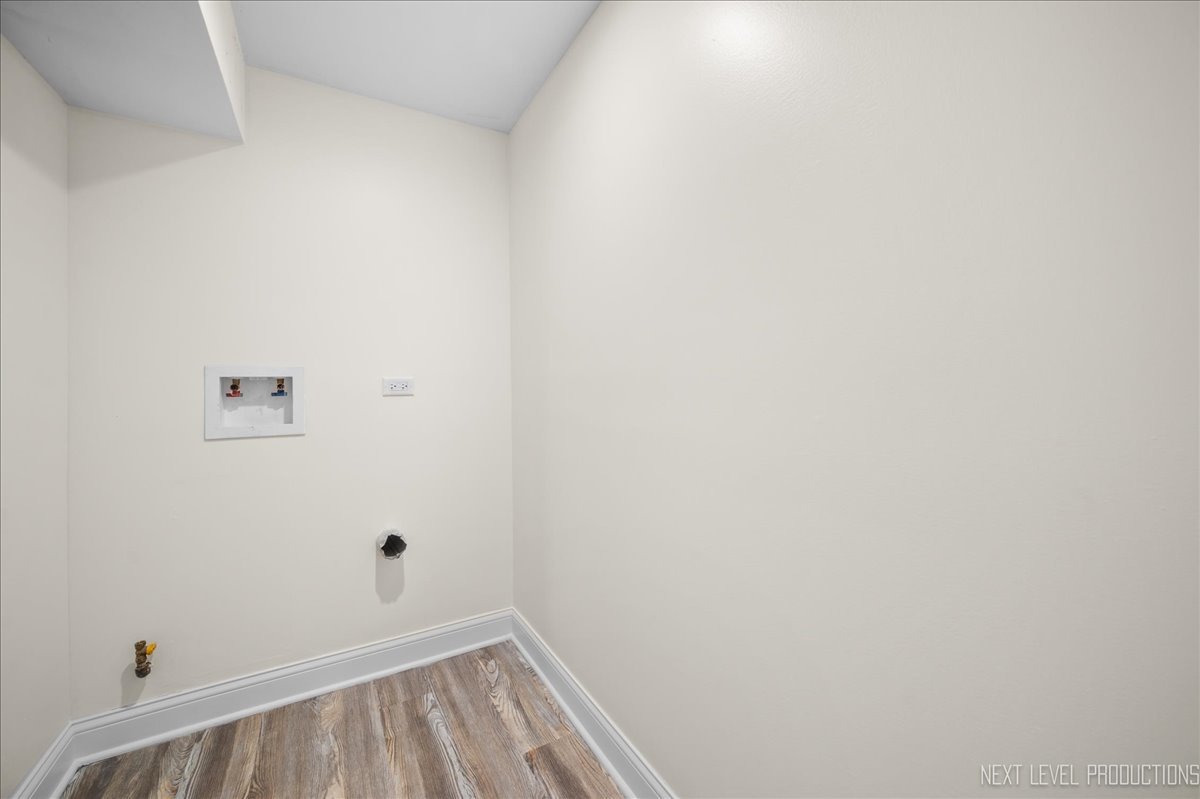 5628 Crestwood Road, Matteson, IL 60443